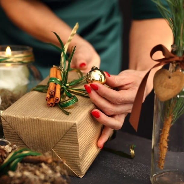 Surprise your employees with a thank-you gift