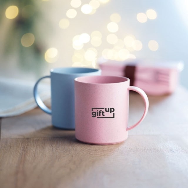 What's the difference between promotional and corporate gifts?