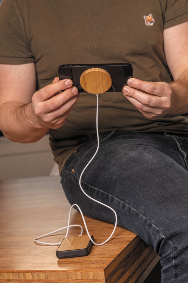 Wireless charging 10W bamboo magnetic wireless charger