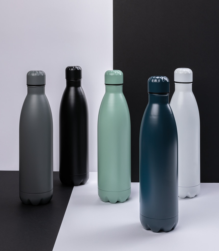 Solid colour vacuum stainless steel bottle 750ml Bottles Solid colour vacuum stainless steel bottle 750ml