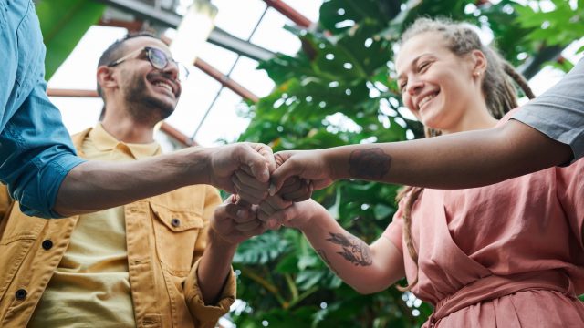 Celebrate Your Employees’ Successes with Thoughtful Business Gifts Promotional Trends 1