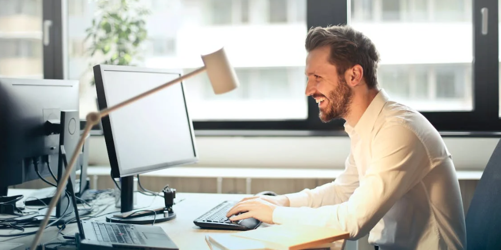 7 Proven Ways to Improve Customer Responsiveness Immediately