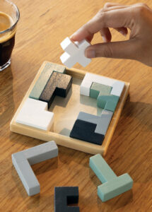 Eco Gifts Cree wooden puzzle