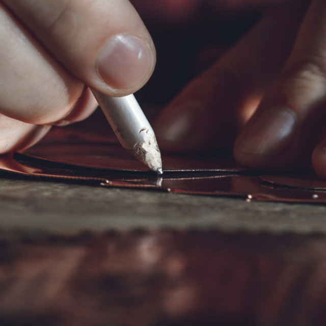 Transforming Ordinary Promotional Gifts into Lasting Memories with Engraving Transforming Ordinary Promotional Gifts into Lasting Memories with Engraving