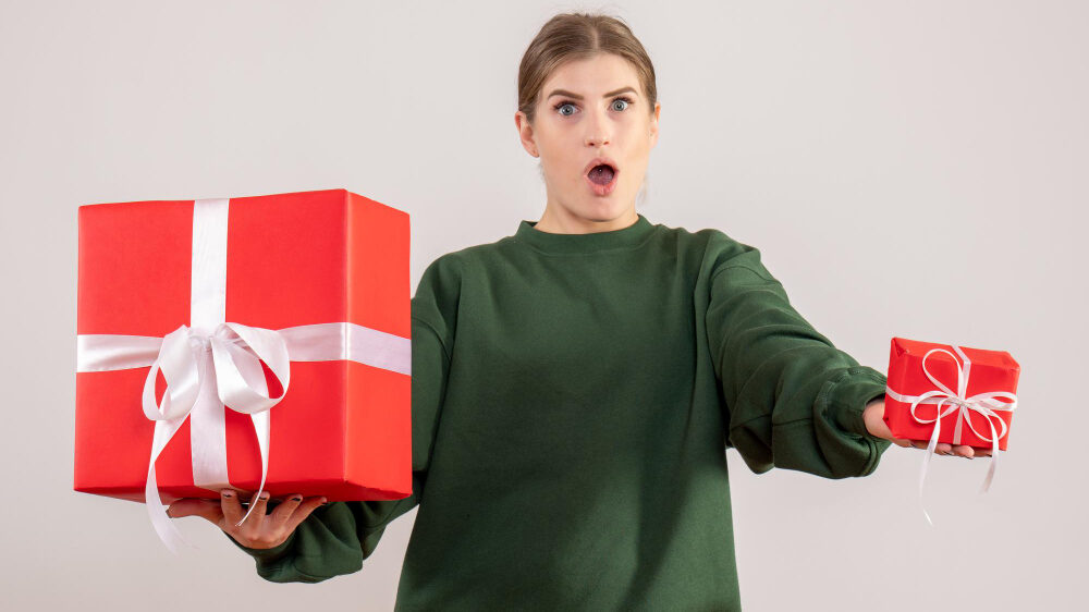 Big annual gift vs. small frequent gifts
