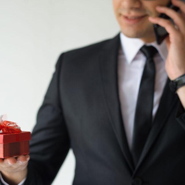 Simple secret to choosing gifts people keep and actually use Simple secret to choosing gifts people keep and actually use