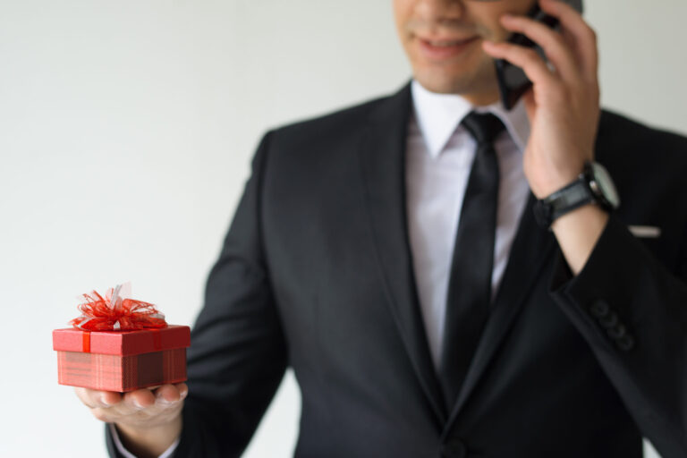 Simple secret to choosing gifts people keep and actually use